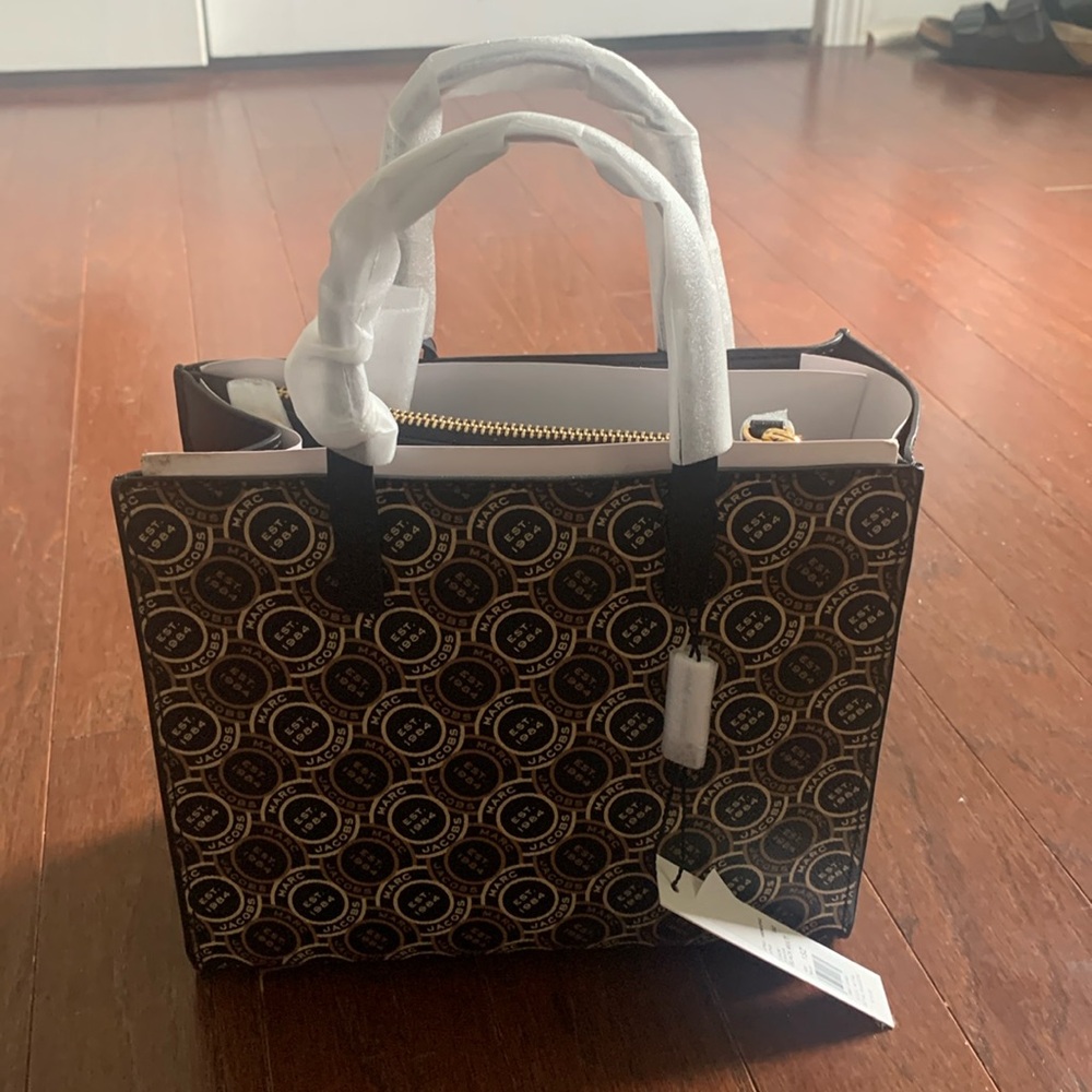 Brand NWT Marc Jacobs Mini Signet Tote Bag